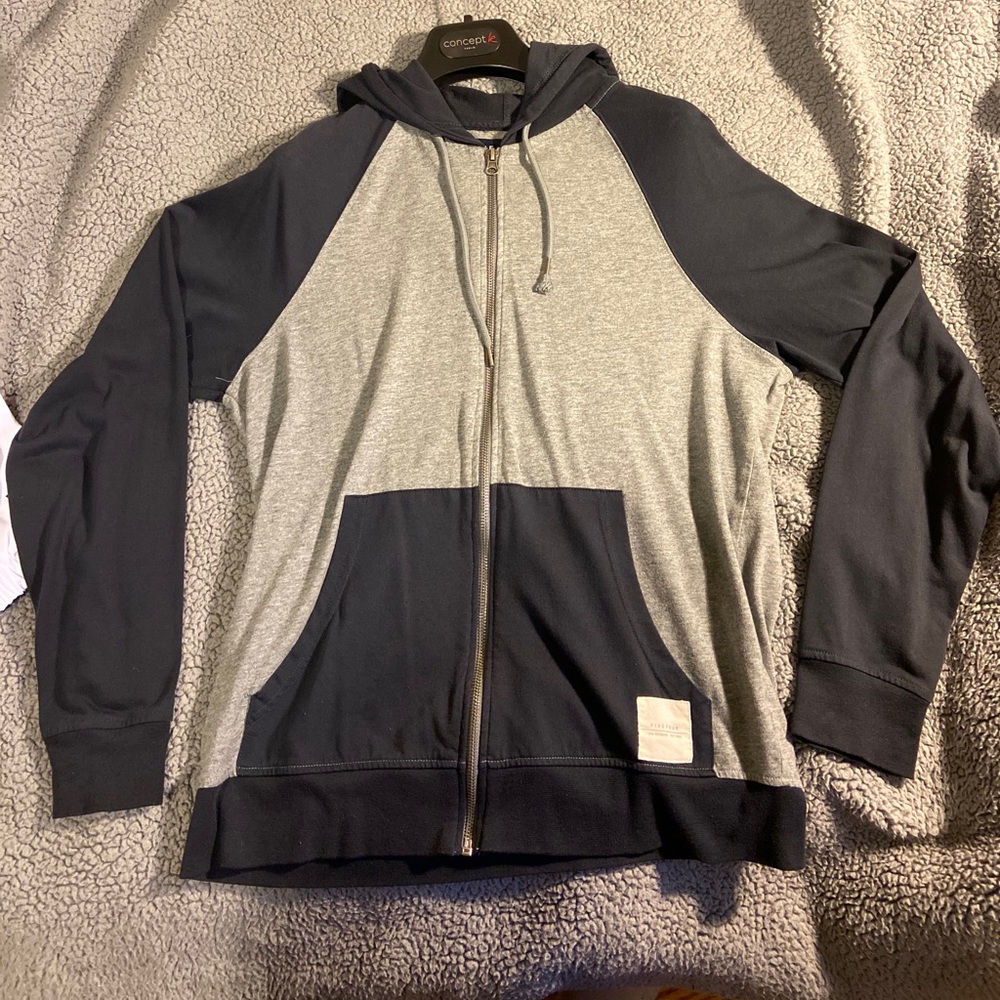 Men’s zip up sweater